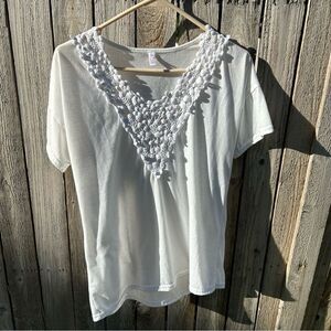 Overmal blouse short sleeve v shaped embroider neck line size XL